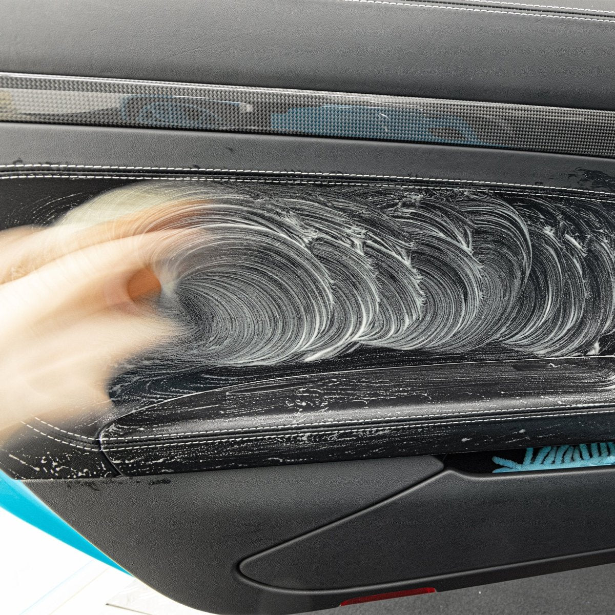 Auto waschen wie ein Profi: die besten Reiniger & Waschmittel