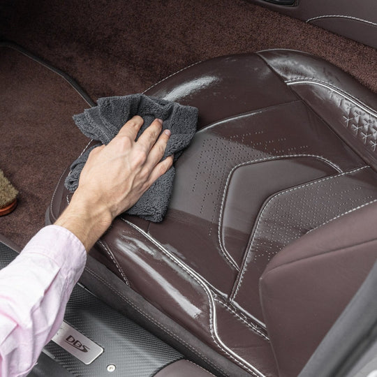 Auto Microfasertuch - Das müssen Sie für Ihren Fahrzeuginnenraum beachten!