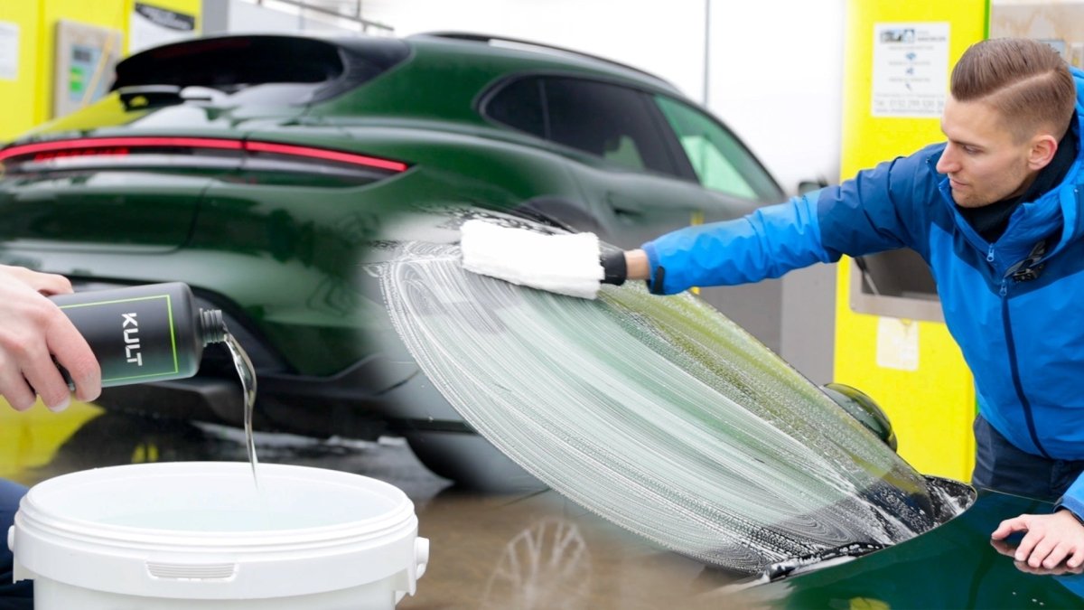 Handwäsche oder Waschstraße? - Kult Premium Fahrzeugpflege