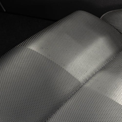 Innenraumreinigung eines Porsche 911 Carrera S - Leder & Alcantara - Kult Premium Fahrzeugpflege