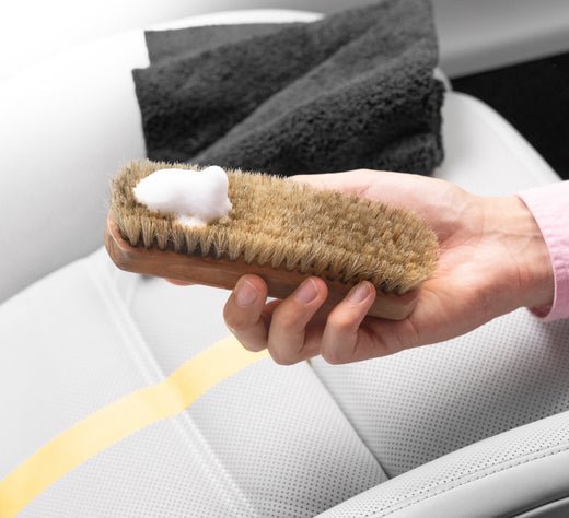 Innenreinigungsbürste für die perfekte Porsche Innen Reinigung - Kult Premium Fahrzeugpflege