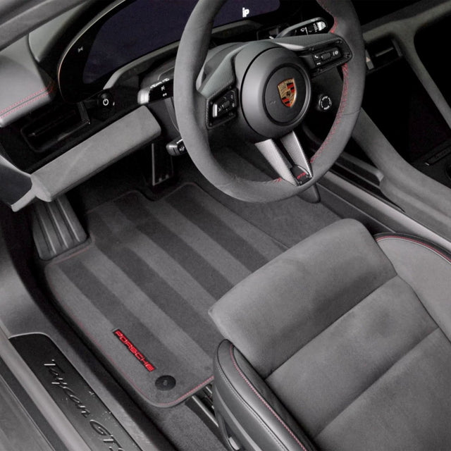 Race-Tex Alcantara & Leder Lenkrad & Sitze mit Lederreiniger Schaum reinigen - Kult Premium Fahrzeugpflege