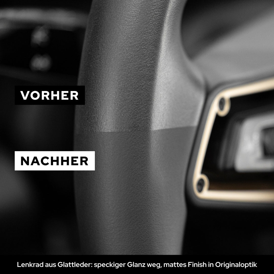 Vorher-Nachher am Lederlenkrad: oben speckig glänzend, unten mit KULT Lederreiniger gereinigt und matt