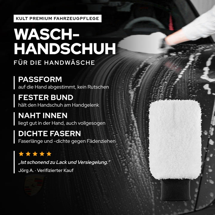 KULT Premium Fahrzeug Waschhandschuh in Weiß bei der Handwäsche auf schwarzem Lack, mit echter Kundenbewertung